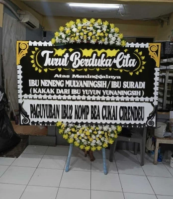 Papan Bunga di Lembah Dolopo