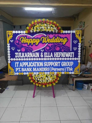 Papan Bunga di Lembah Dolopo
